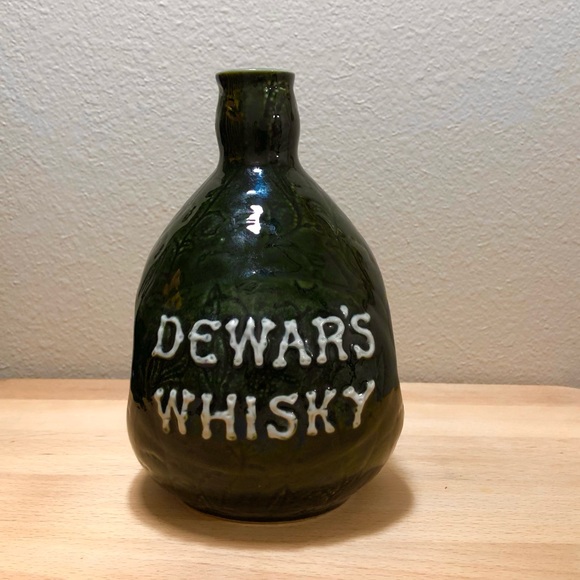 Dewar’s White Label Whiskey Centennial Flagon Scotland 750ml 1886-1986 Jug - Picture 2 of 10